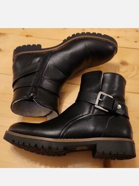 Nautica Women's Ensign Ankle Winter Boot Black Zipper Faux Sherpa Lining 7.5